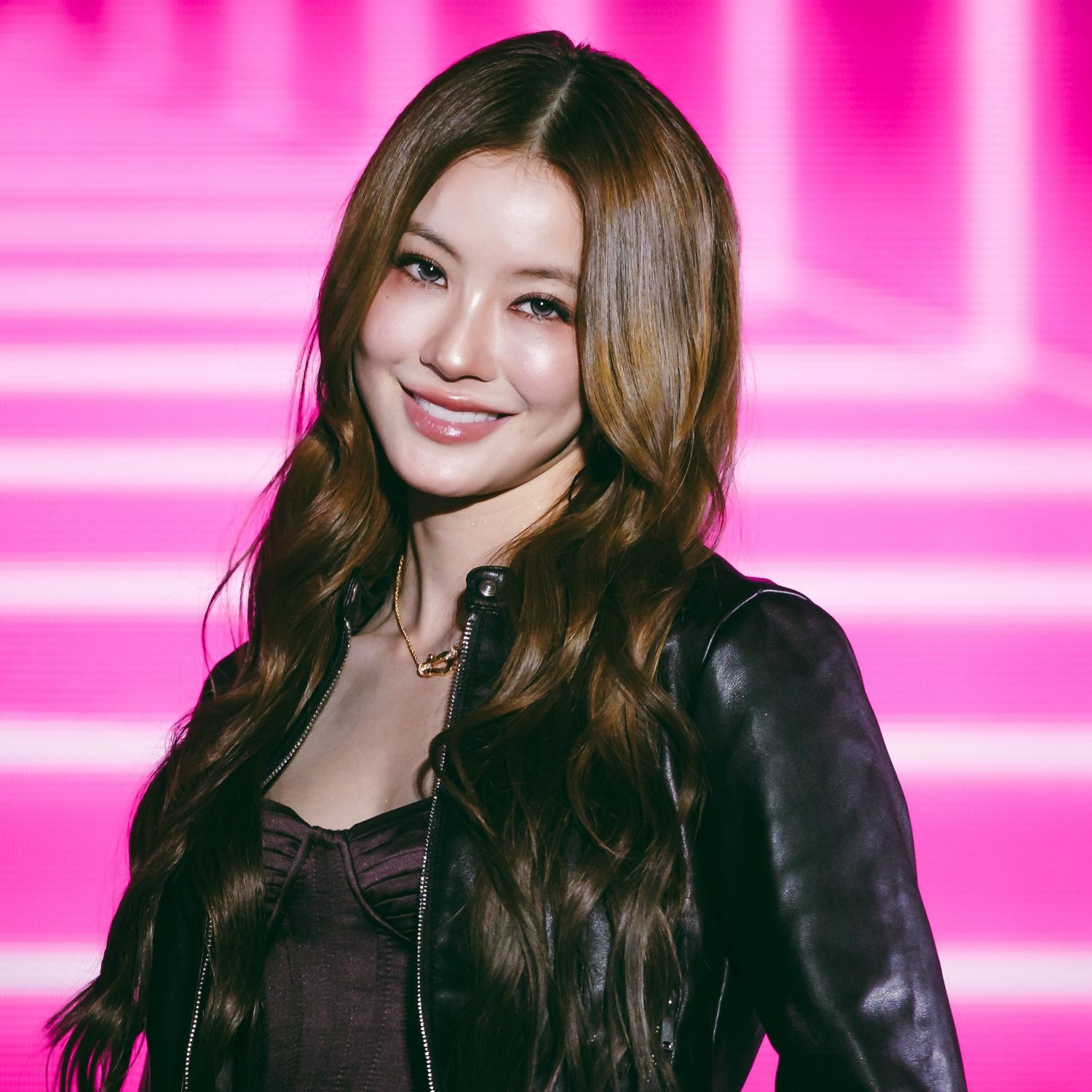 A moment captured by a fan of Namtan Tipnaree Weerawatnodom