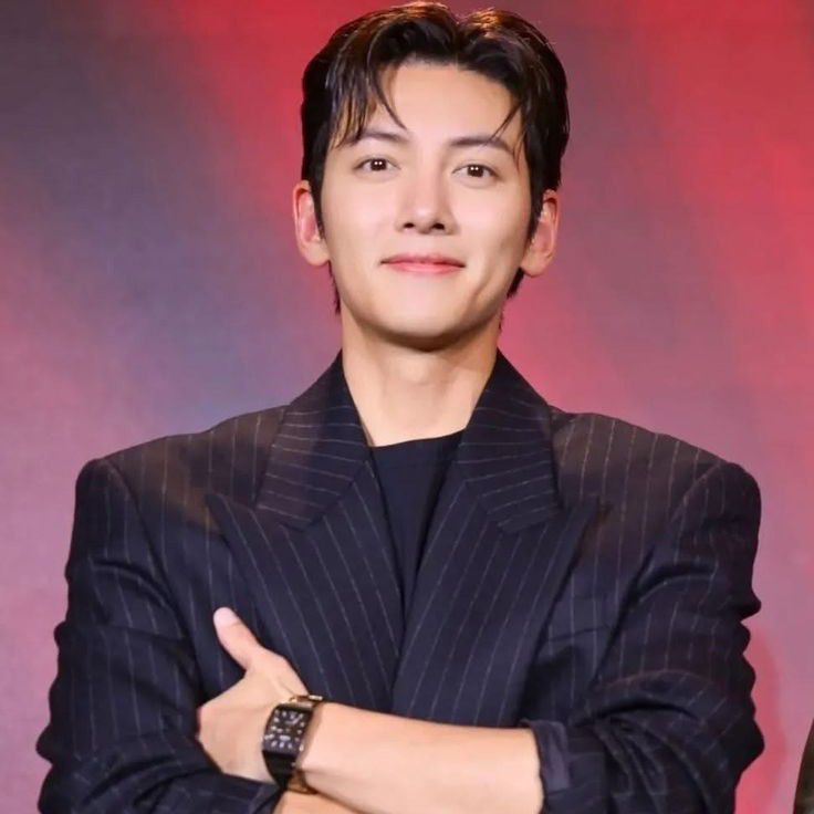 Latest photo of Ji Changwook