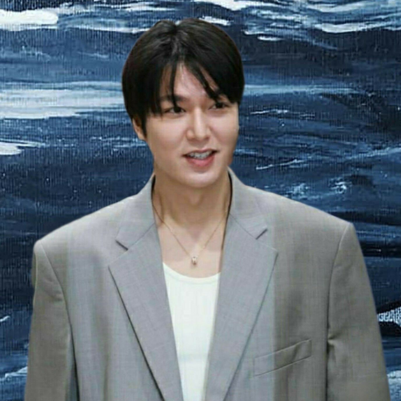 Behind-the-scenes cut of Lee Minho