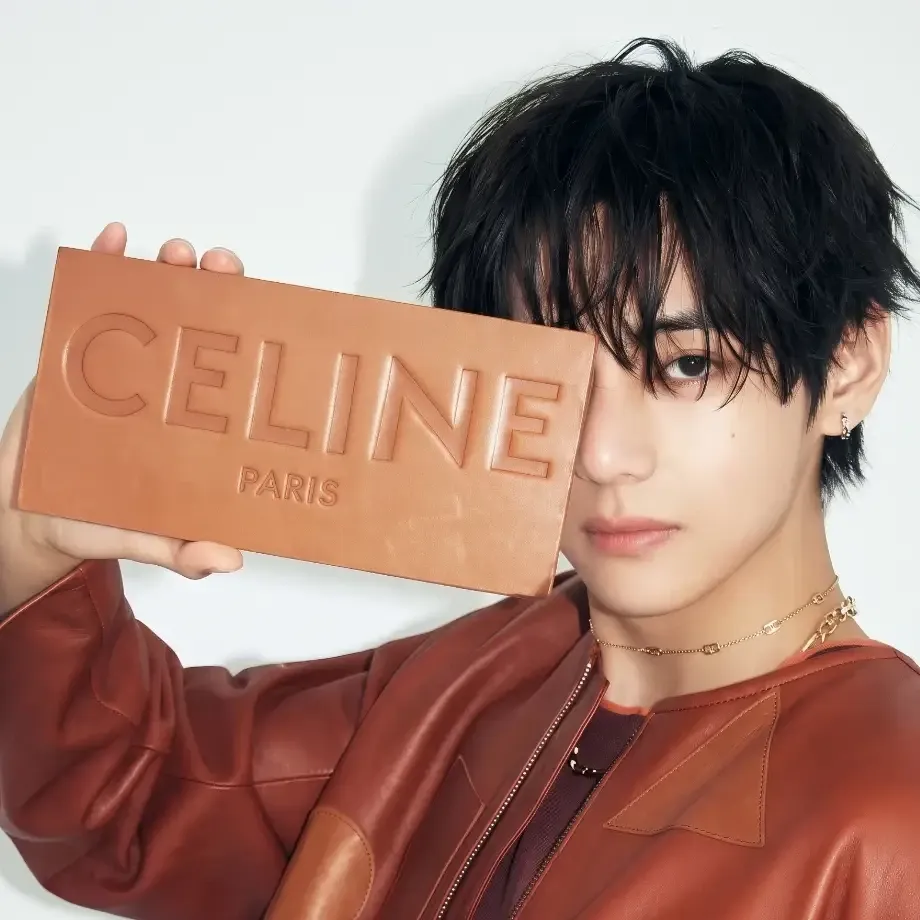 Latest photo of Kim Taehyung (V)
