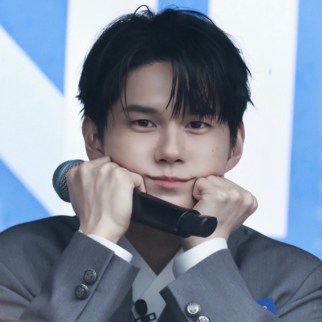 옹성우의 최신 사진