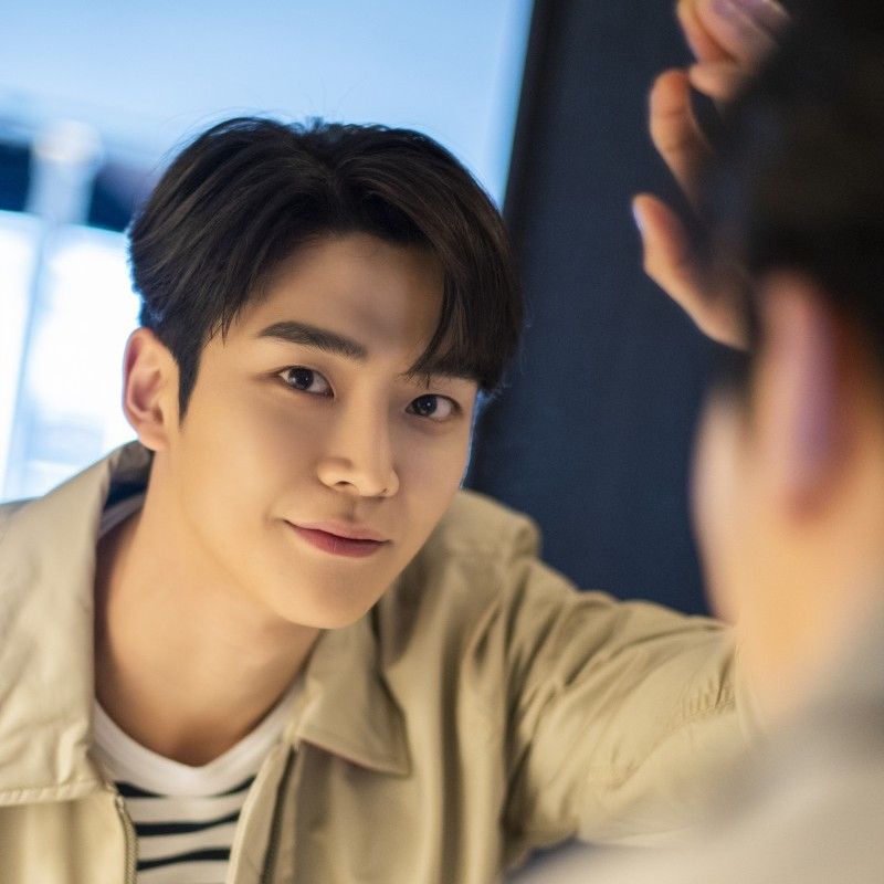 路云的最新照片