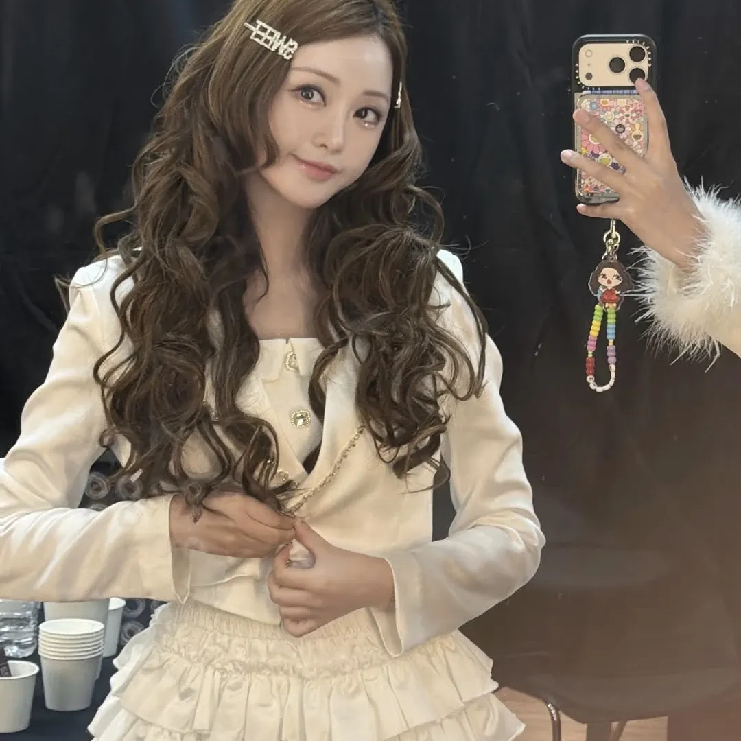 홍지윤의 비하인드 컷