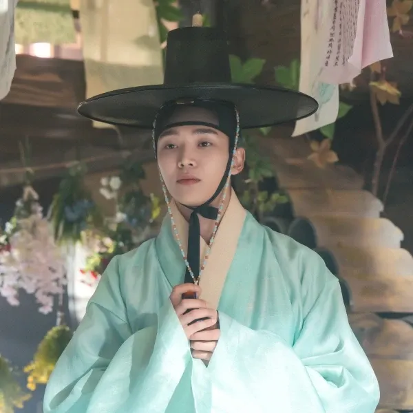 Cuplikan di balik layar dari Rowoon