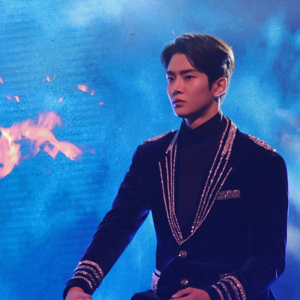 Momen yang diabadikan oleh penggemar Rowoon