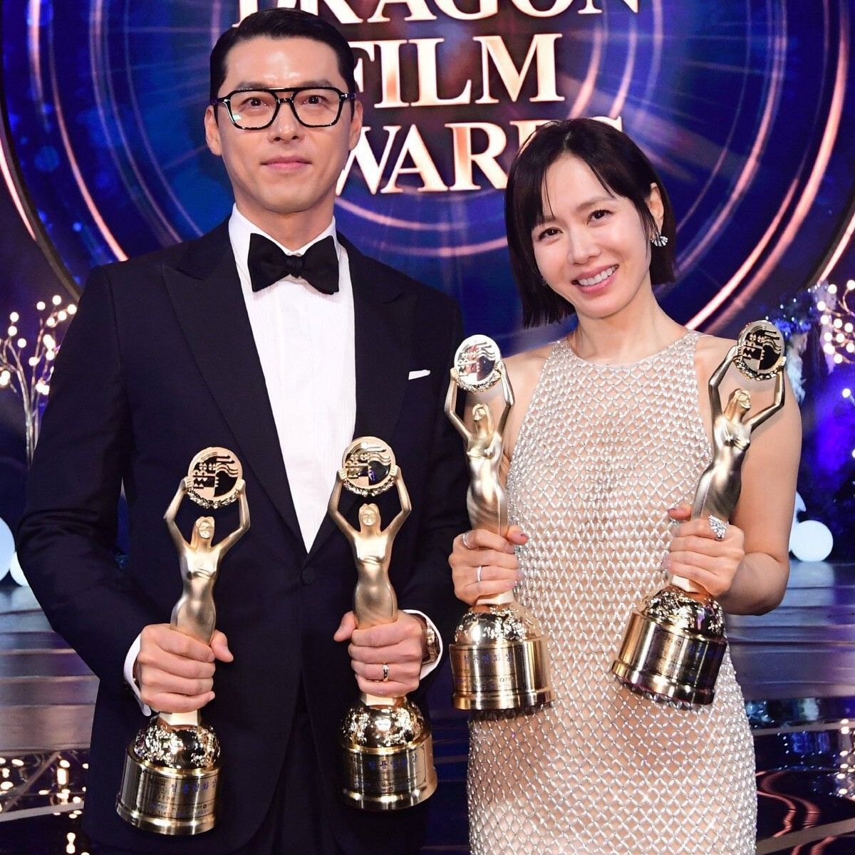 Momen yang diabadikan oleh penggemar Hyun Bin