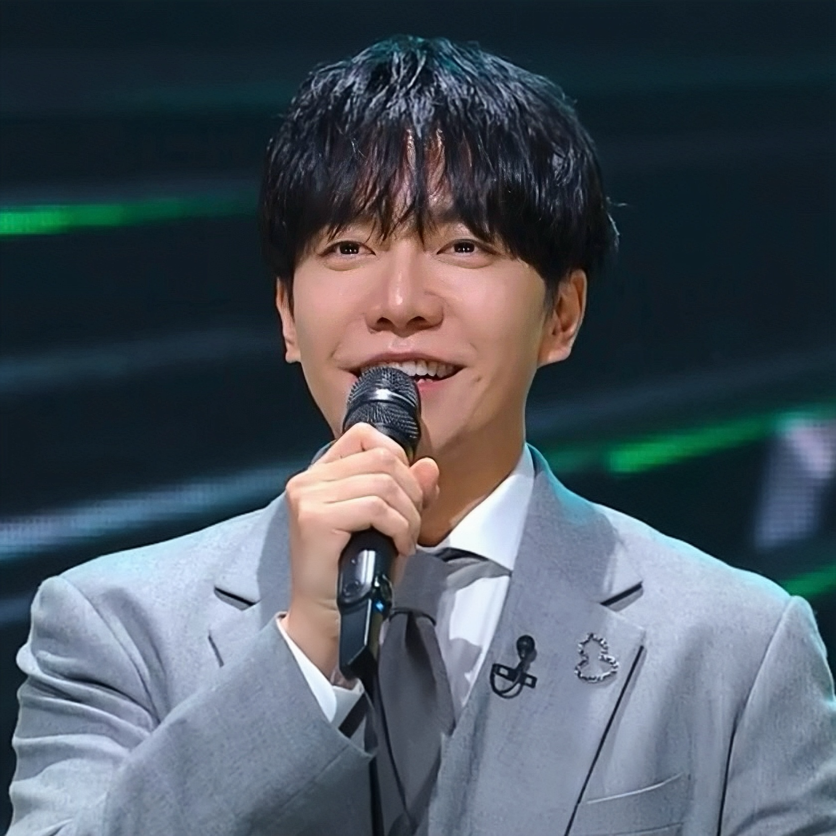 Cuplikan di balik layar dari Lee Seunggi