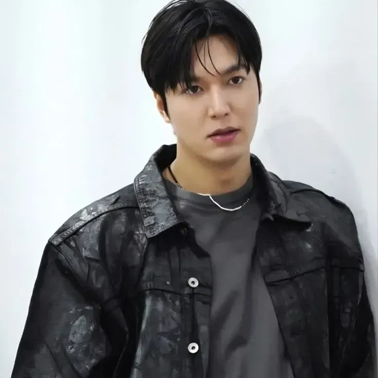 Latest photo of Lee Minho
