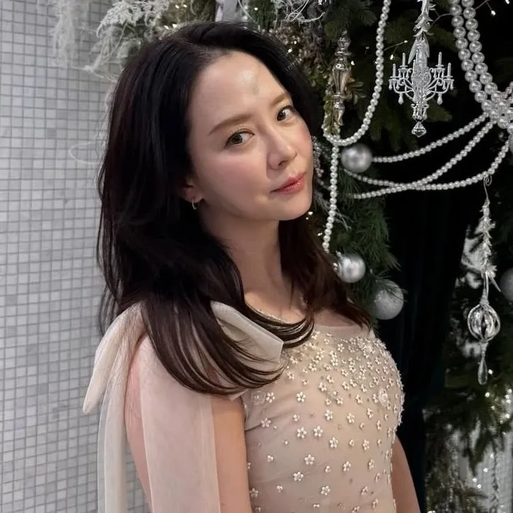 Cuplikan di balik layar dari Song Jihyo