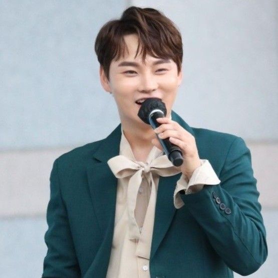 박서진의 최신 사진