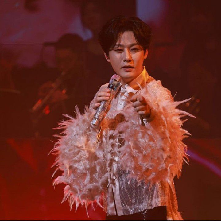 Behind-the-scenes cut of Kang Moonkyung