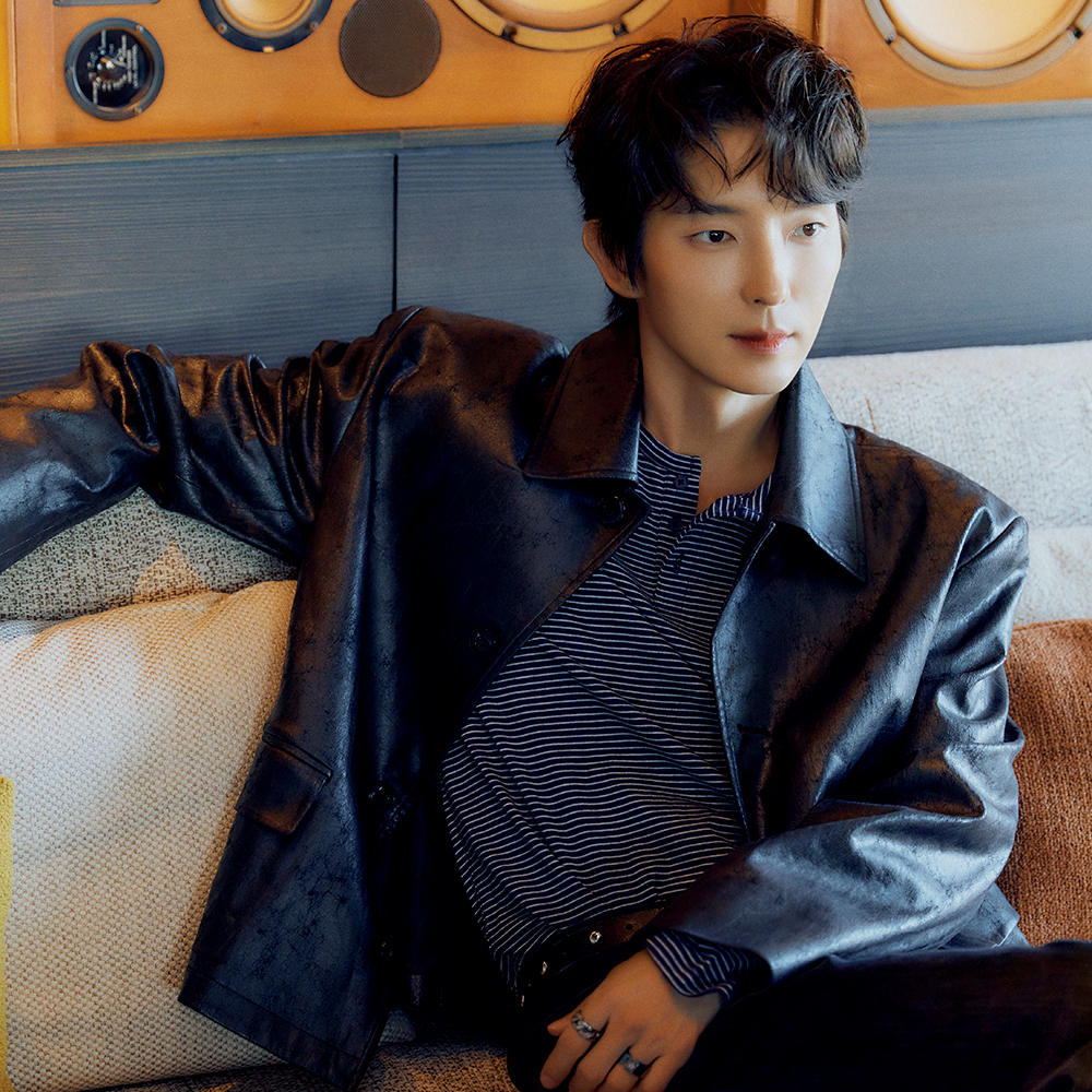 Behind-the-scenes cut of Lee Joongi