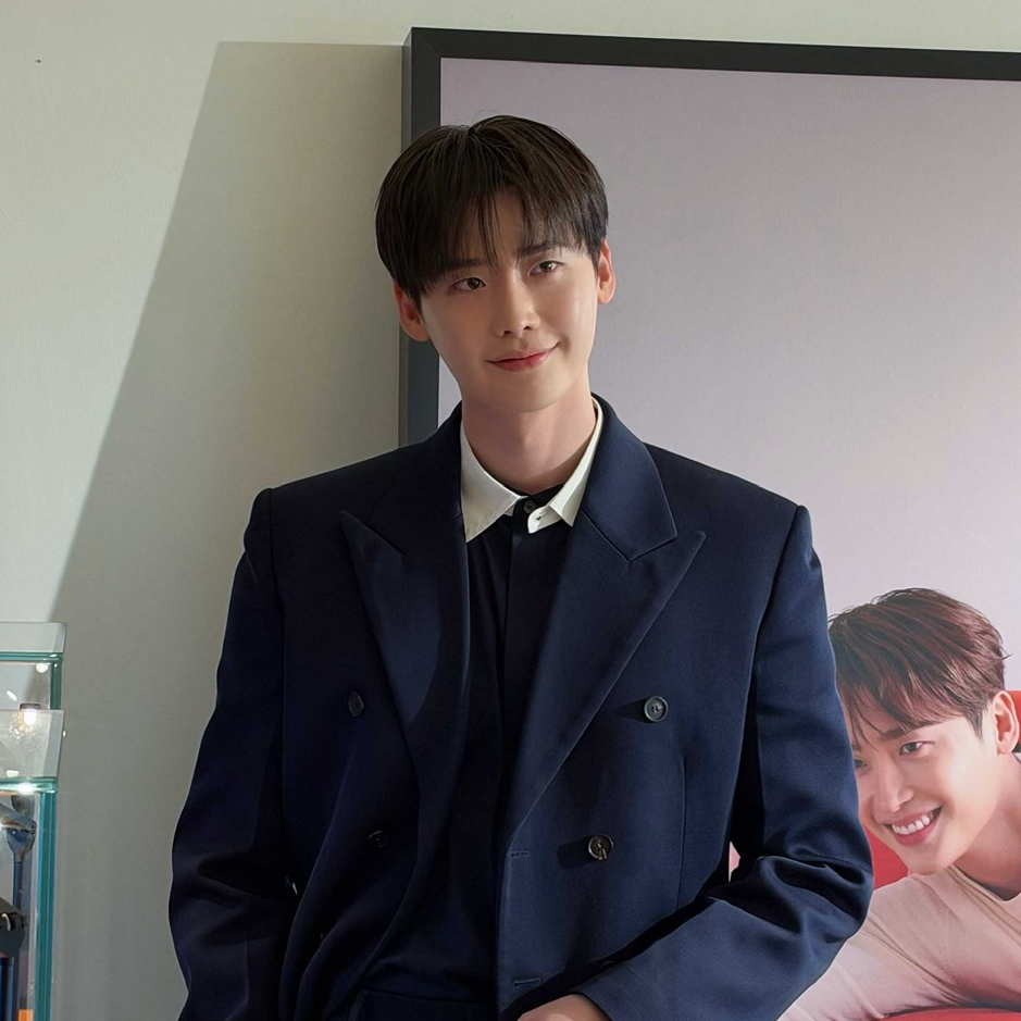 Latest photo of Lee Jongsuk
