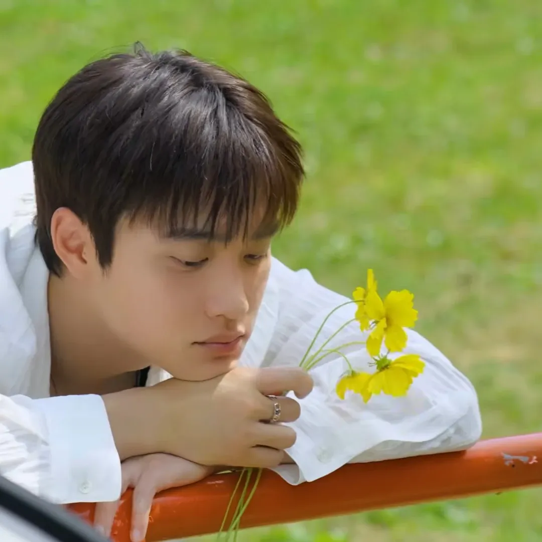 Cuplikan di balik layar dari Doh Kyungsoo (D.O.)