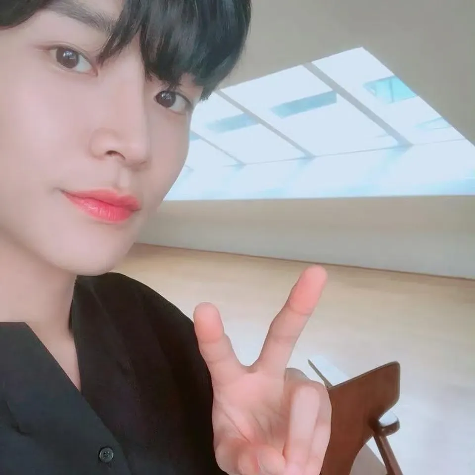 Foto terbaru dari Rowoon
