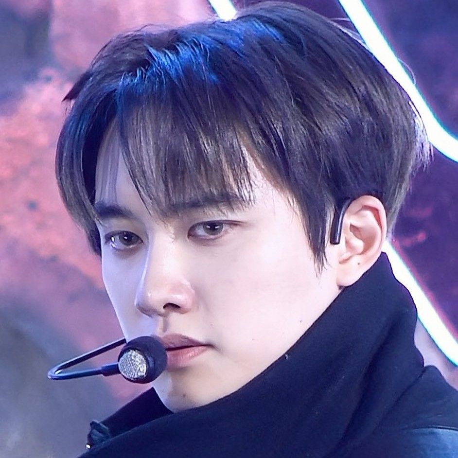 Recent activity shot of Doh Kyungsoo (D.O.)