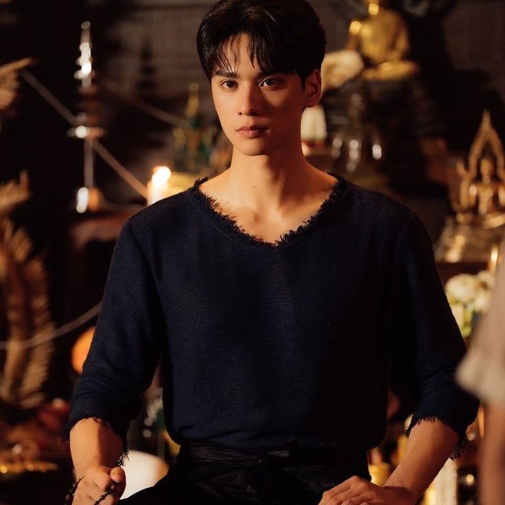 Behind-the-scenes cut of Keng