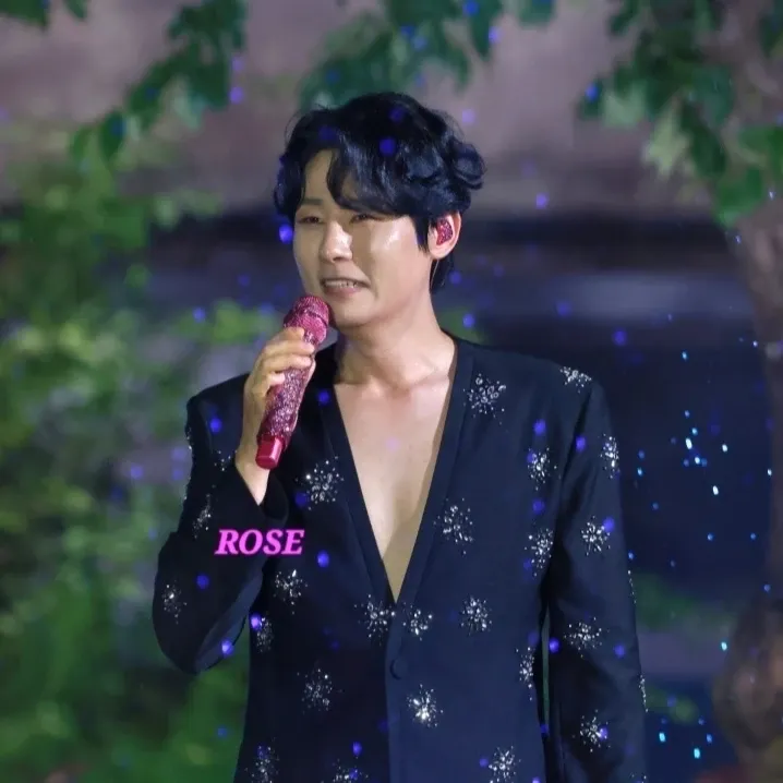 Behind-the-scenes cut of Kang Moonkyung