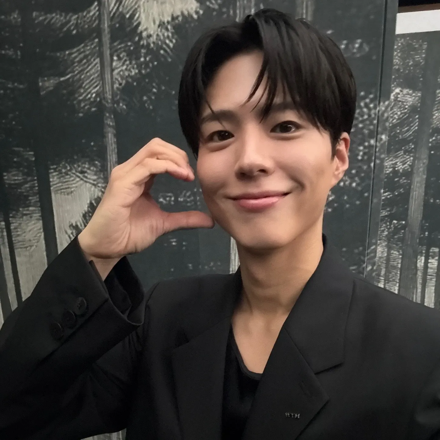 A moment captured by a fan of Park Bogum