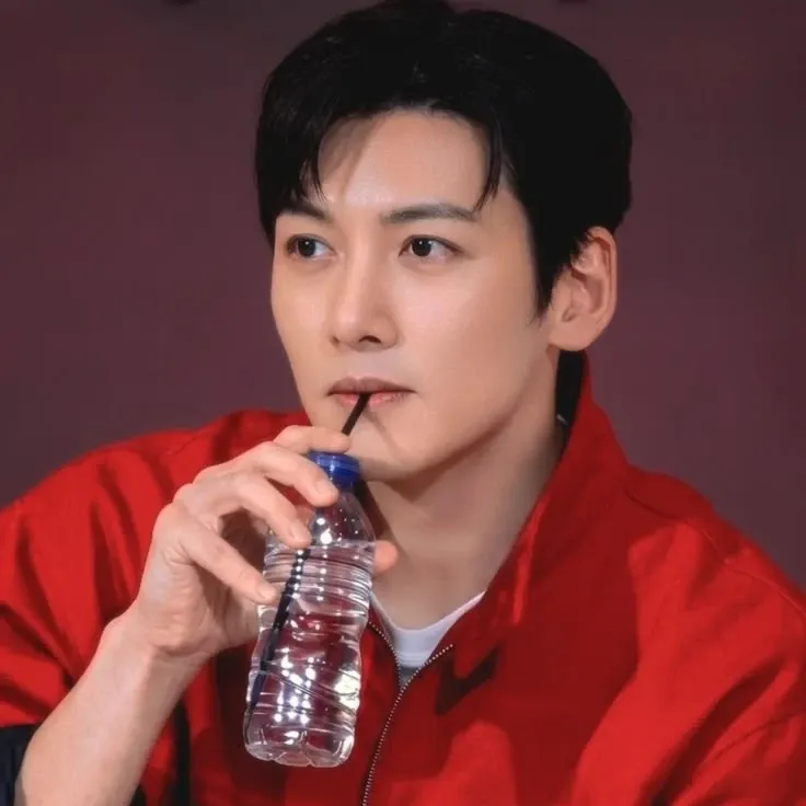 Recent activity shot of Ji Changwook