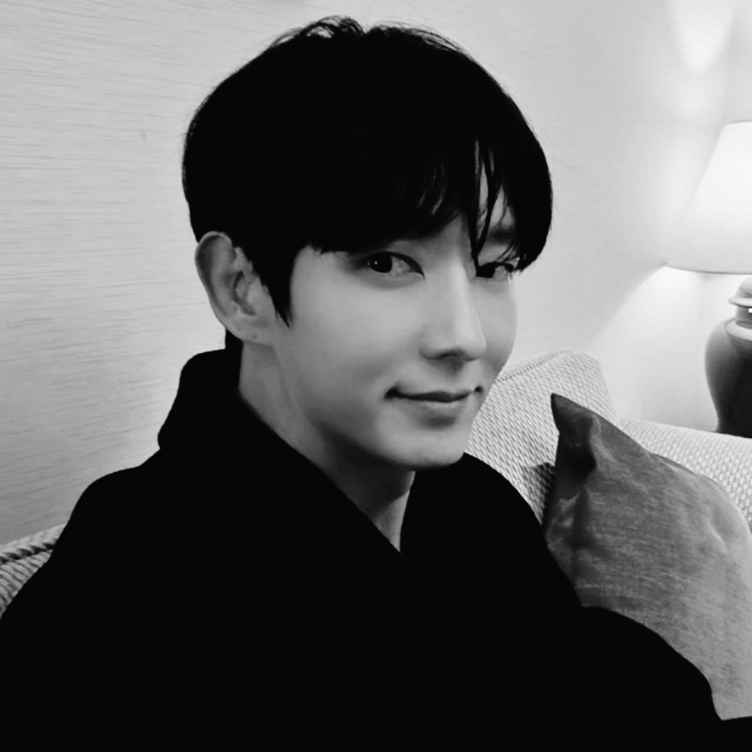 Recent activity shot of Lee Joongi