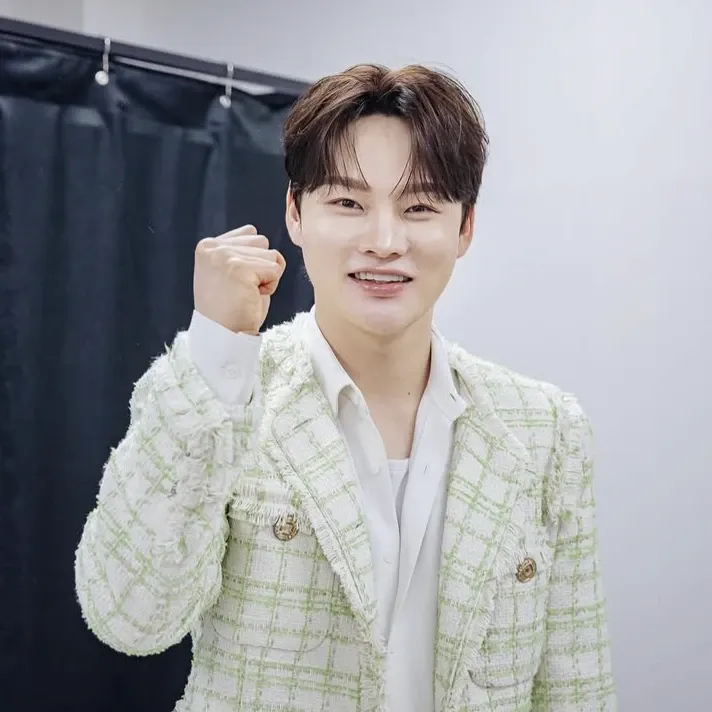 박서진의 비하인드 컷