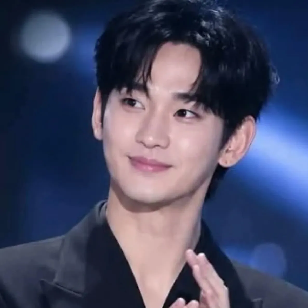 Recent activity shot of Kim Soohyun