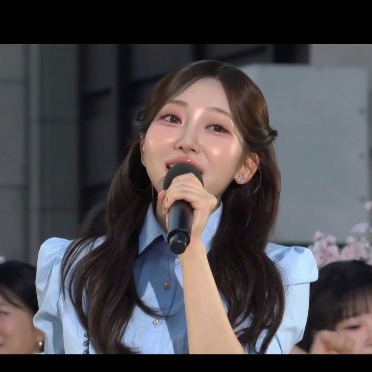 A moment captured by a fan of Gil Ryeowon