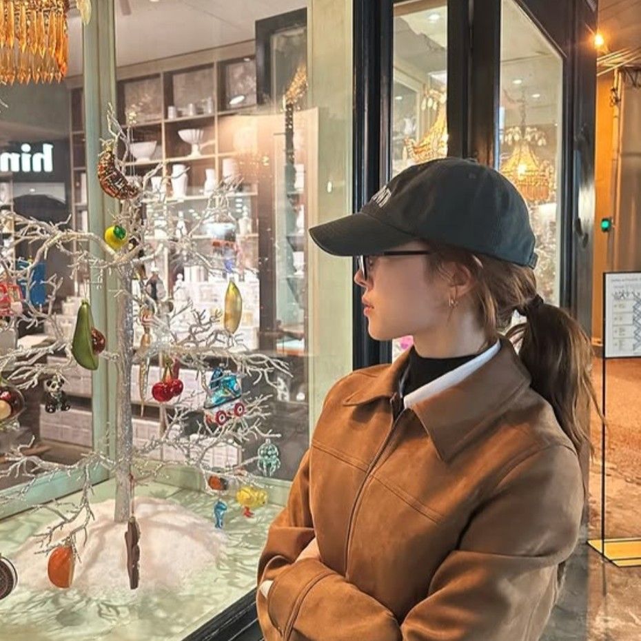 Recent activity shot of Lee Seyoung