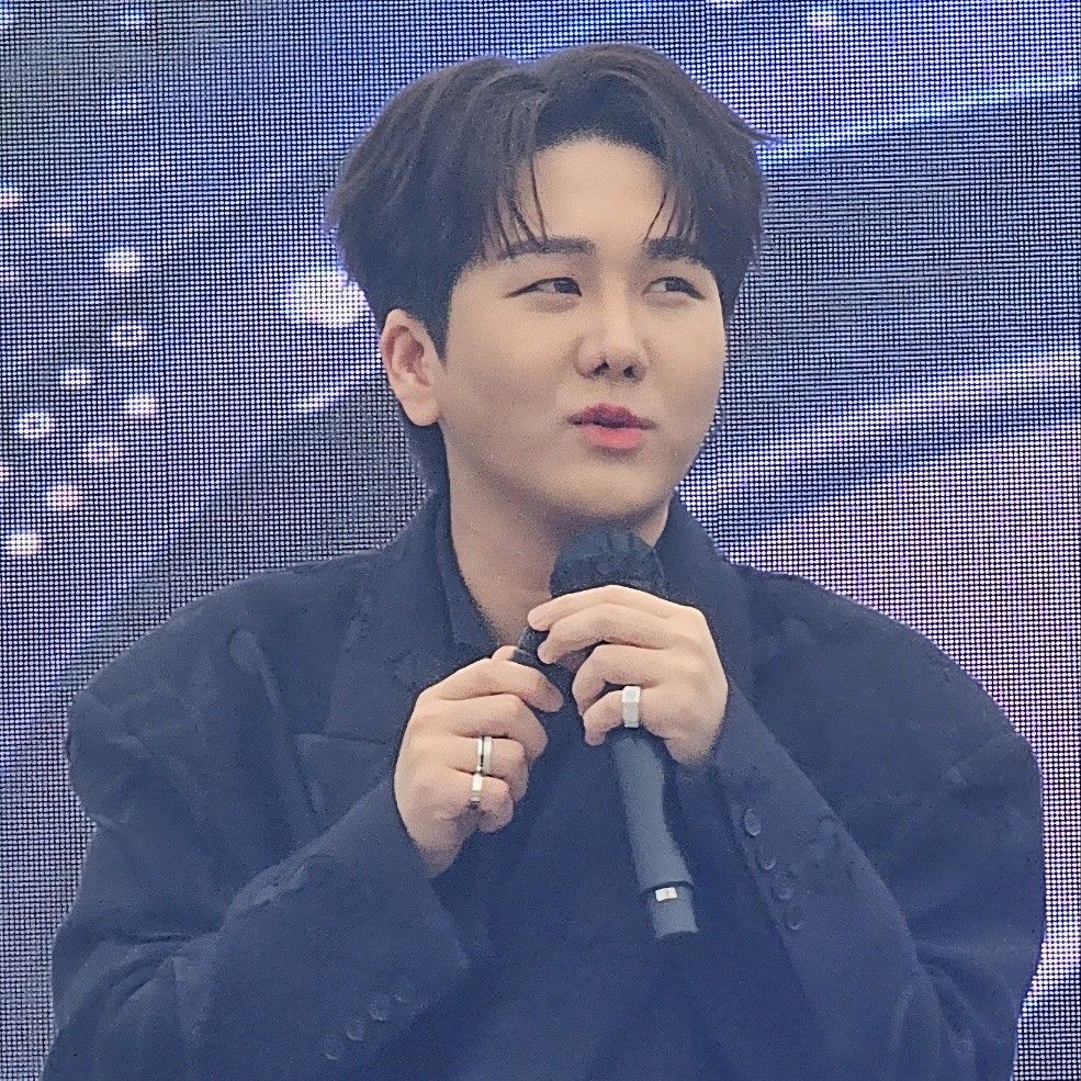 金秀瓒的最新照片