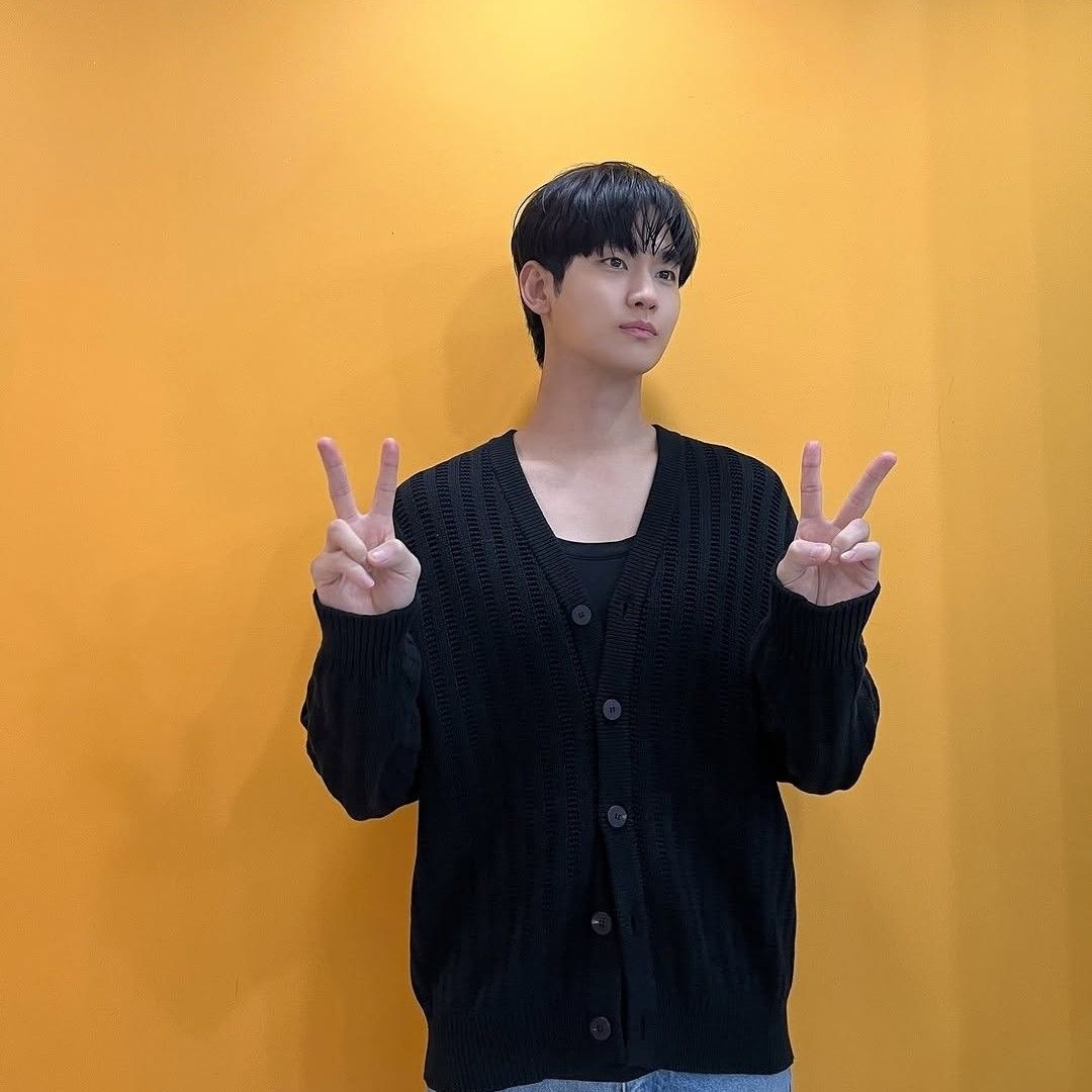 金秀贤的幕后花絮