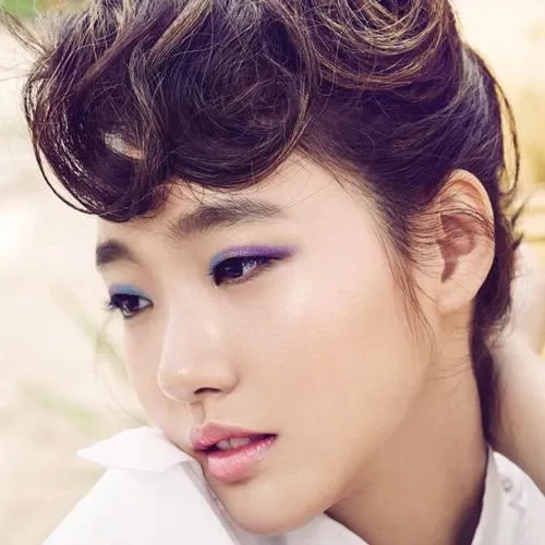 Foto kegiatan terbaru dari Kim Goeun