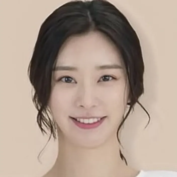 Recent activity shot of Lee Joobeen