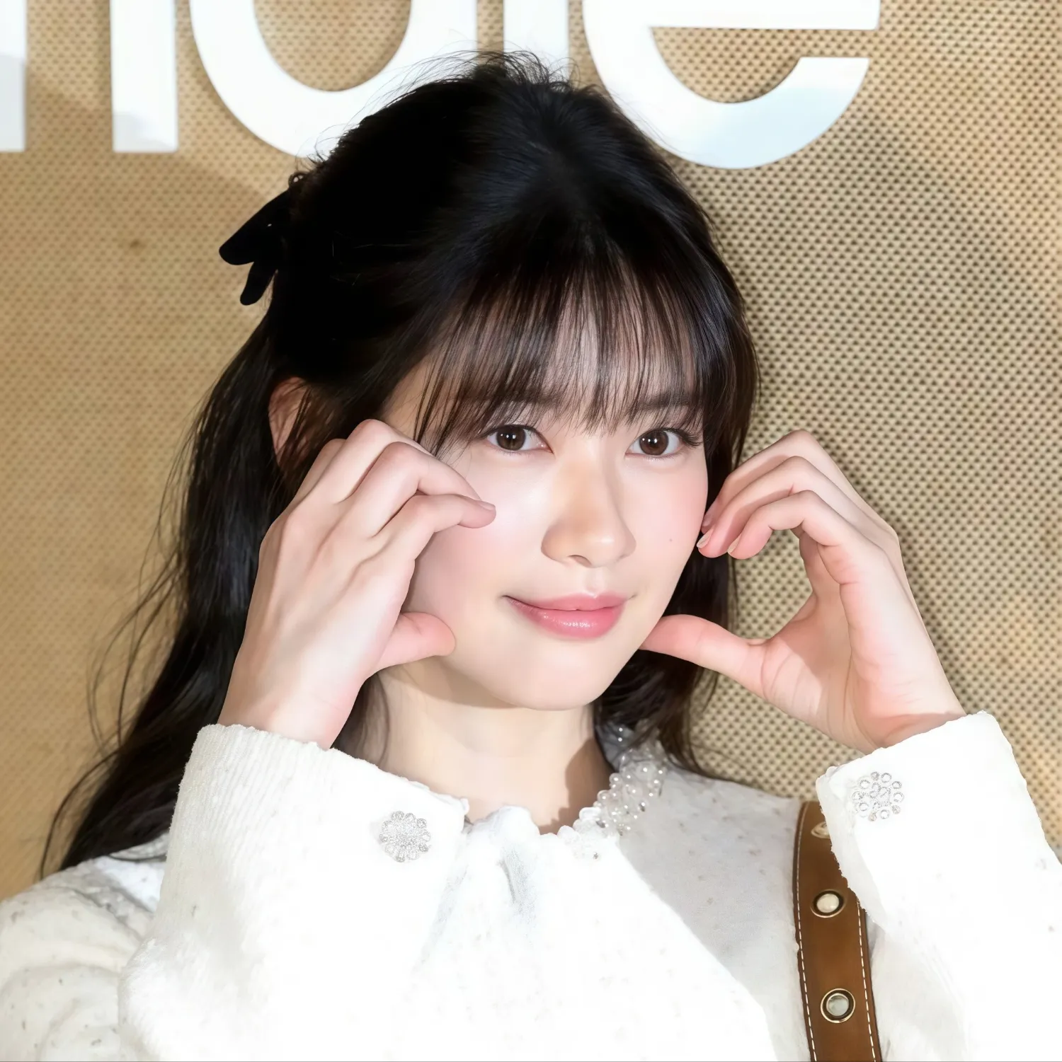 Behind-the-scenes cut of Jung Somin