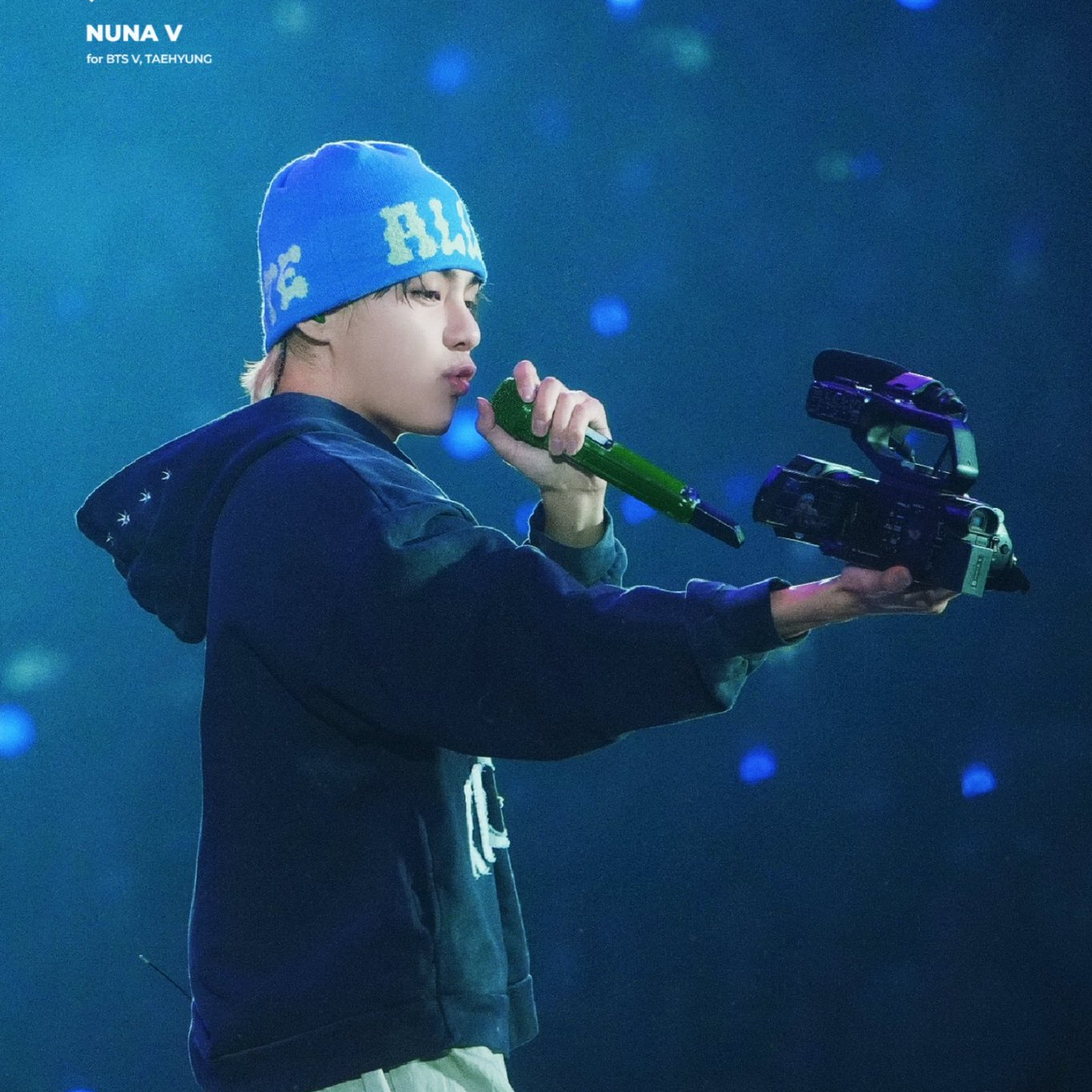 A moment captured by a fan of Kim Taehyung (V)