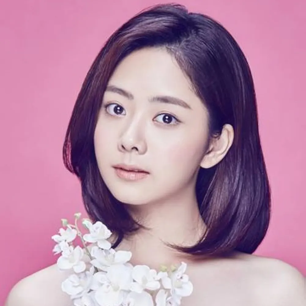 Latest photo of Tan Song Yun