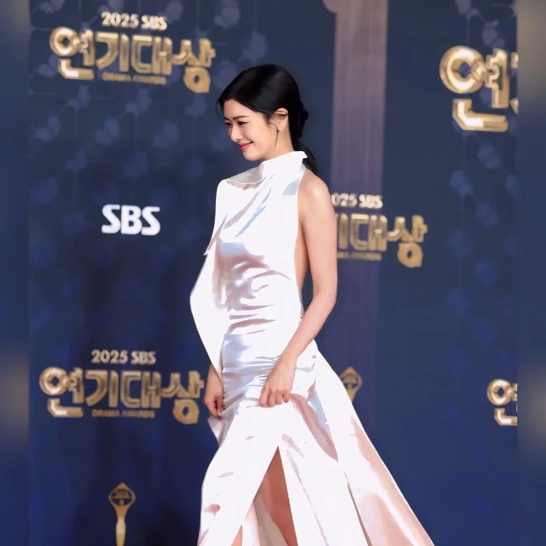 Recent activity shot of Jung Somin