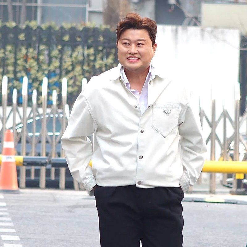 キム・ホジュンのビハインドカット