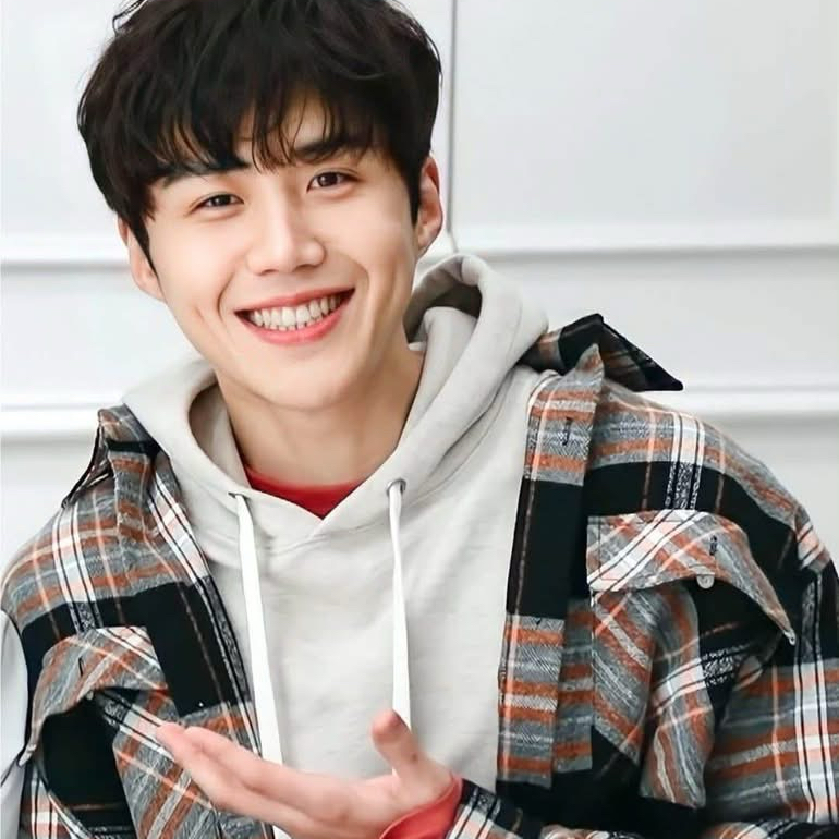 Latest photo of Kim Seonho