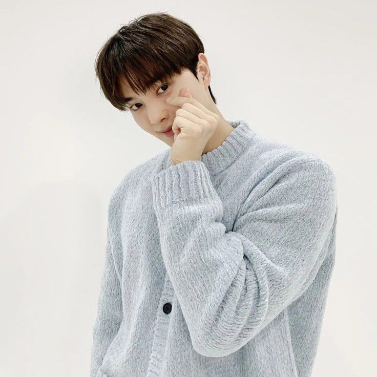 Behind-the-scenes cut of Song Kang