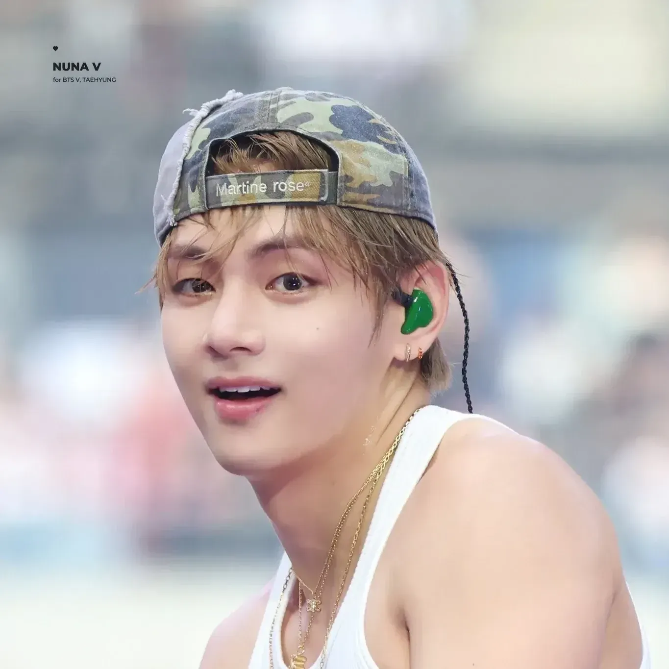 Latest photo of Kim Taehyung (V)