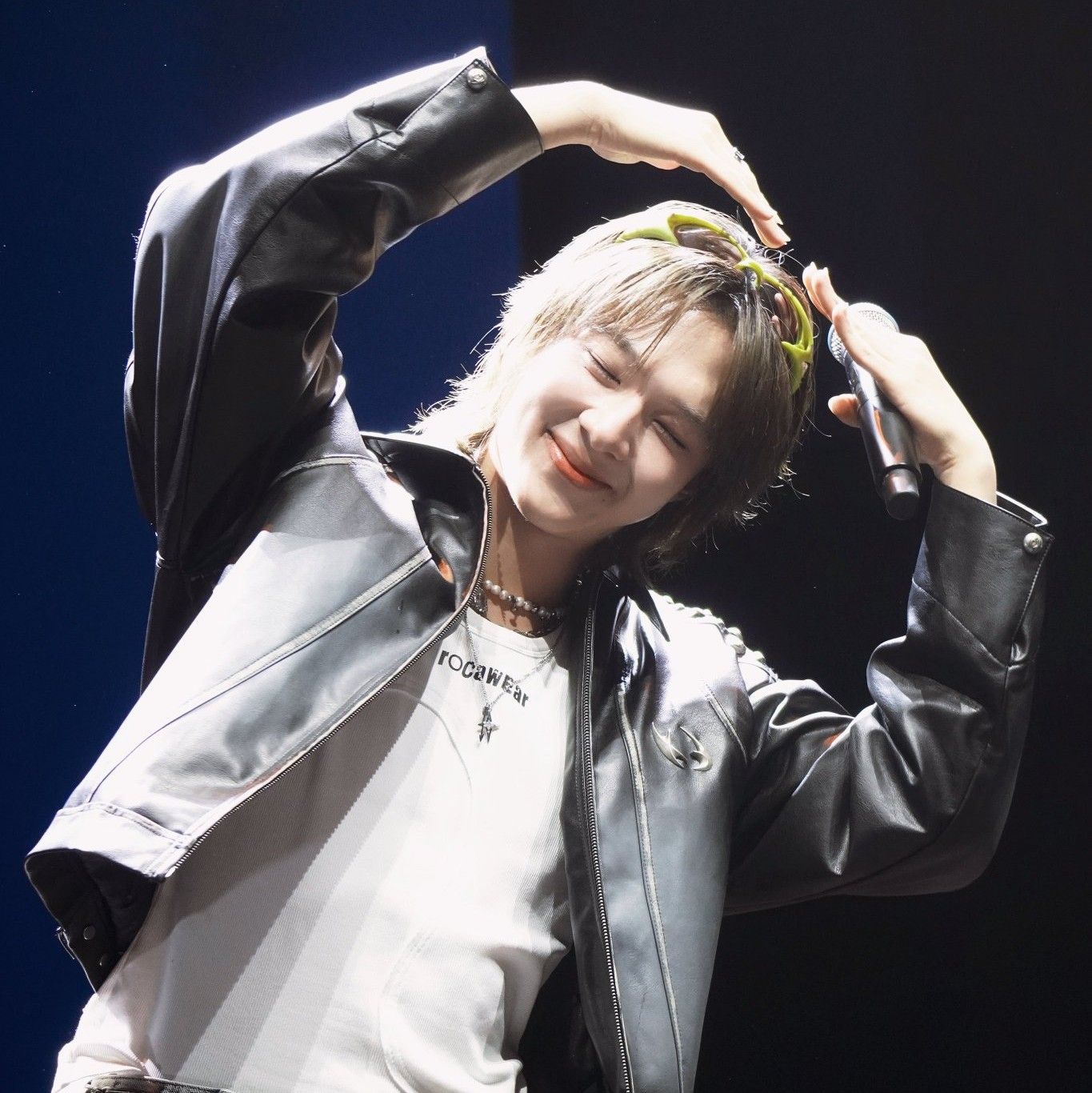 A moment captured by a fan of NuNew