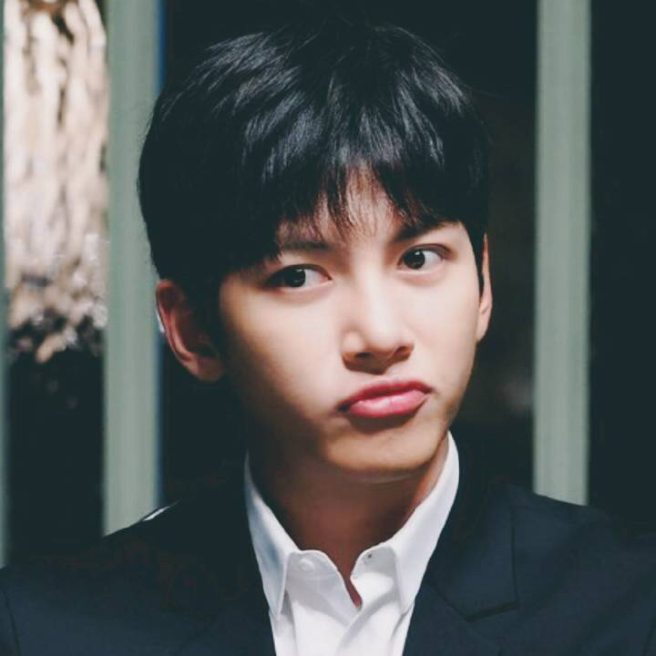 A moment captured by a fan of Ji Changwook