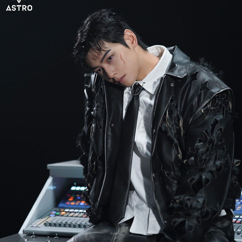 Momen yang diabadikan oleh penggemar Cha Eunwoo