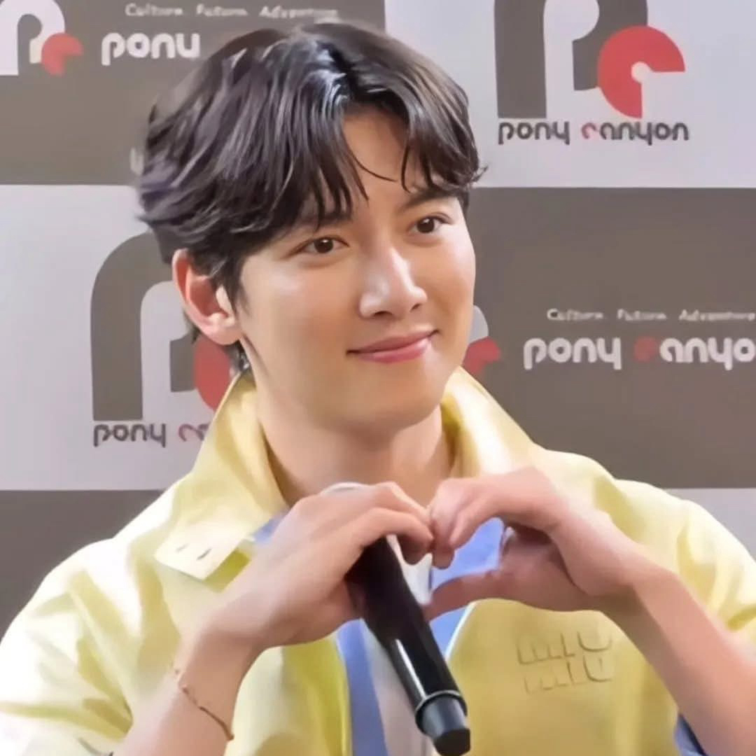 チ・チャンウクの最近の活動ショット