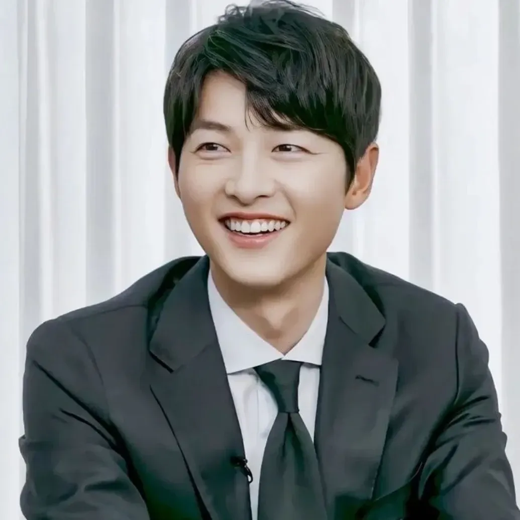 Behind-the-scenes cut of Song Joongki