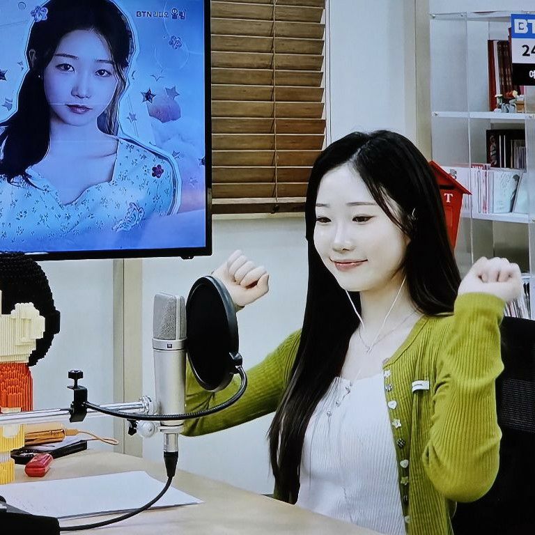 A moment captured by a fan of Jung Seojoo