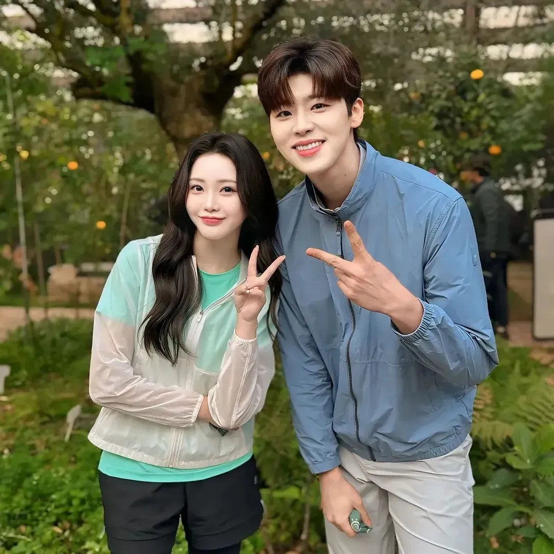 홍지윤 최근 활동샷