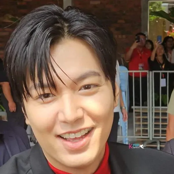 Recent activity shot of Lee Minho