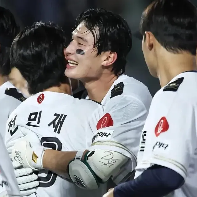Latest photo of Yoon Donghee